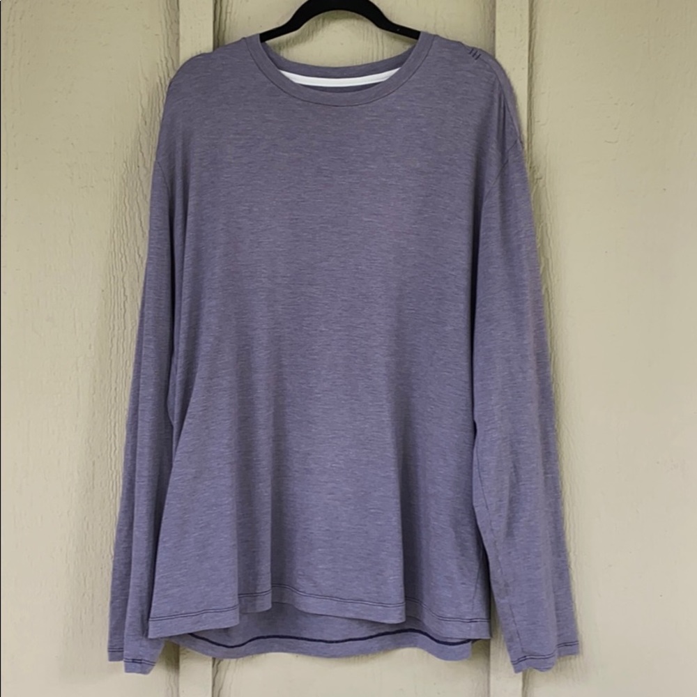 Lululemon Men’s Long Sleeve Gray Shirt